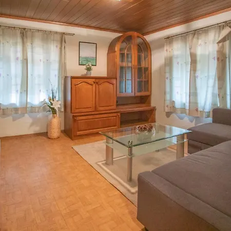 Deluxe Innsbruck City Apartment